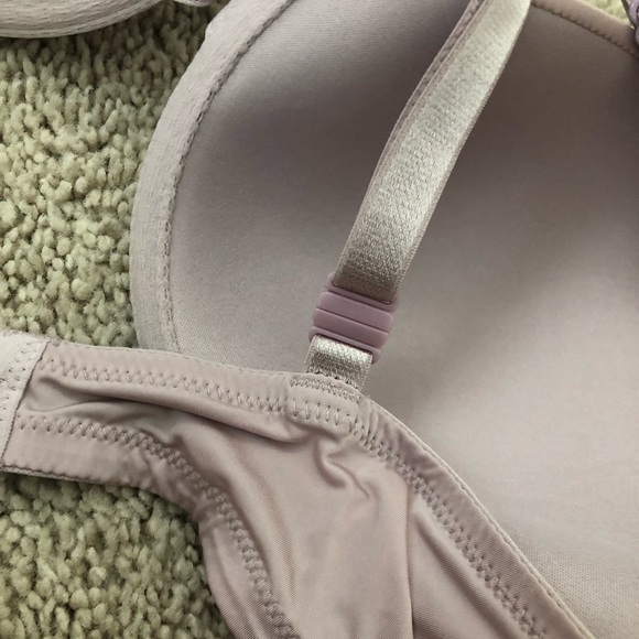 Victoria’s Secret light pink lined demi bra - Picture 7 of 7